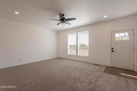 1623 N Monterey Dr, Apache Junction, AZ 85120 photo 4