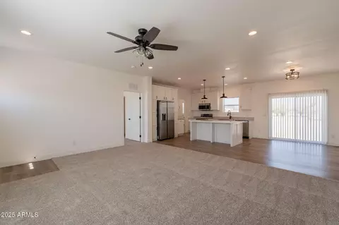 1623 N Monterey Dr, Apache Junction, AZ 85120 photo 6