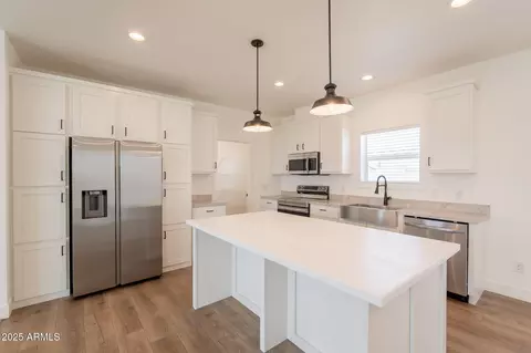 1623 N Monterey Dr, Apache Junction, AZ 85120 photo 8