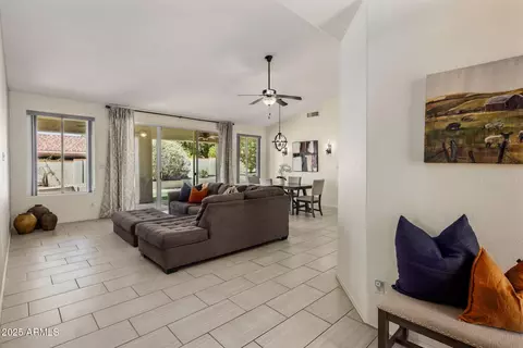 11214 N Pinto Dr, Fountain Hills, AZ 85268