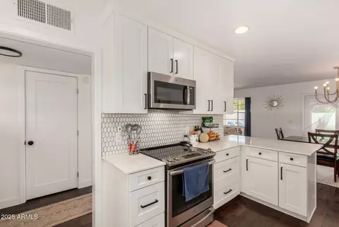 Kitchen - 1209 W Colter St, Phoenix, AZ 85013 photo 4 of 4