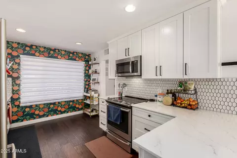 Kitchen - 1209 W Colter St, Phoenix, AZ 85013 photo 2 of 4