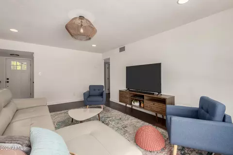 Living - 1209 W Colter St, Phoenix, AZ 85013 photo 2 of 2