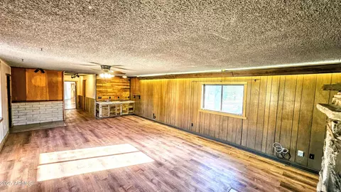 Living - 1001 S Westerly Rd, Payson, AZ 85541 photo 2 of 4