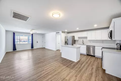 3801 E Captain Dreyfus Ave, Phoenix, AZ 85032 photo 11