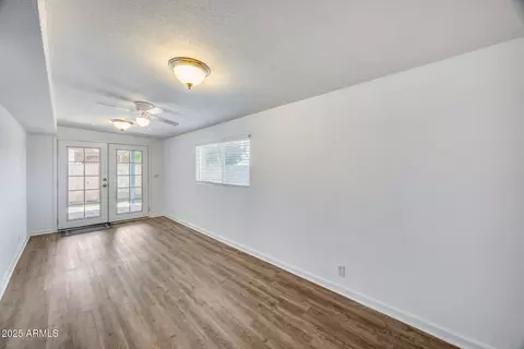 3801 E Captain Dreyfus Ave, Phoenix, AZ 85032 photo 17