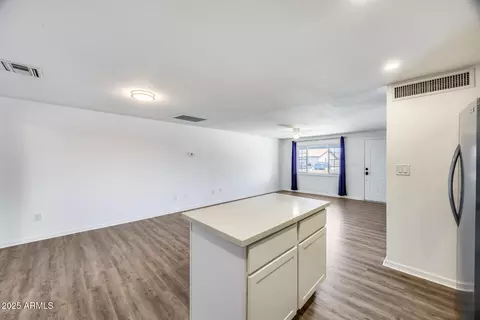 3801 E Captain Dreyfus Ave, Phoenix, AZ 85032 photo 16