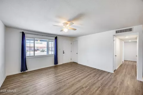 3801 E Captain Dreyfus Ave, Phoenix, AZ 85032 photo 7