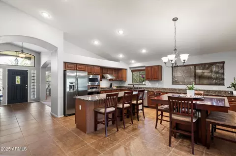 11253 E Peterson Ave, Mesa, AZ 85212 photo 2