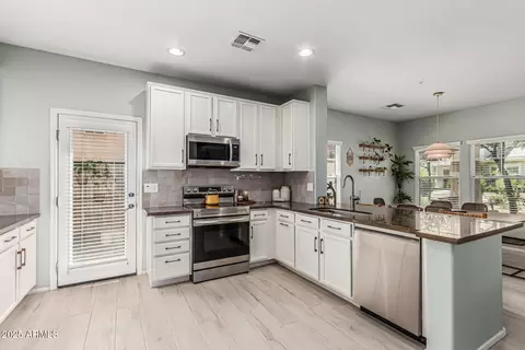 Kitchen - 3037 E Hobart St, Gilbert, AZ 85296 photo 1 of 3