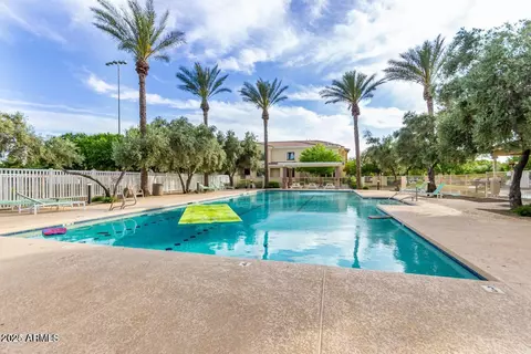 Exterior - 3037 E Hobart St, Gilbert, AZ 85296 photo 8 of 8