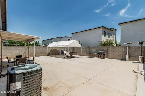 Exterior - 4923 S 11th Pl, Phoenix, AZ 85040 photo 5 of 5
