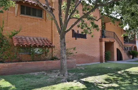 5246 N 20th St #B1, Phoenix, AZ 85016