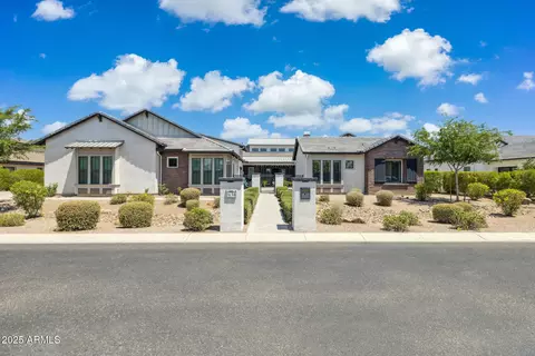 2630 E Lovebird Ln, Gilbert, AZ 85297
