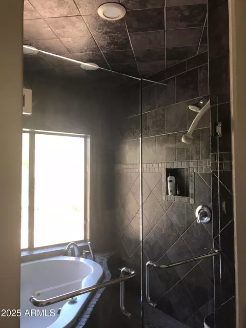 Bath - 1502 Estrid Ave, Phoenix, AZ 85022 photo 2 of 2