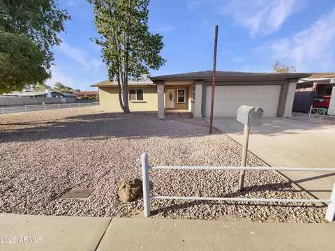 1105 W Anderson Dr, Phoenix, AZ 85023
