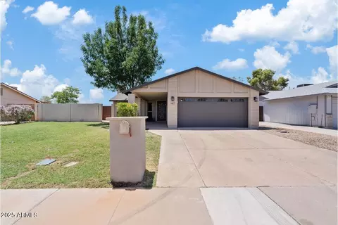 1417 W Los Arboles Pl, Chandler, AZ 85224