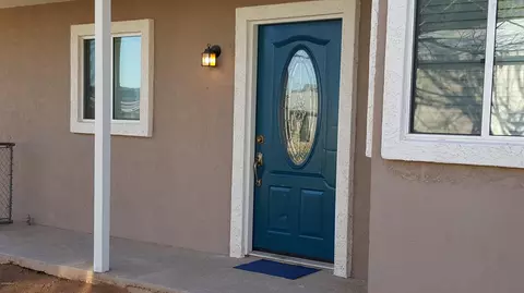 Exterior - 725 E Hidalgo Ave, Phoenix, AZ 85040 photo 2 of 3