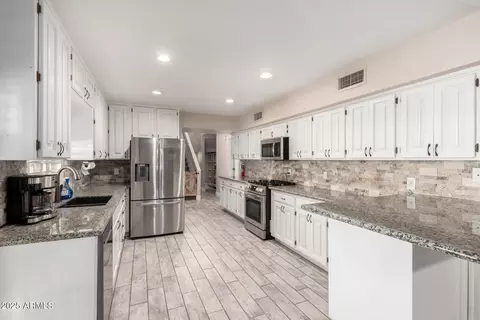Kitchen - 5484 E 36th Ave, Apache Junction, AZ 85119 photo 2 of 4