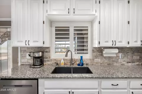 Kitchen - 5484 E 36th Ave, Apache Junction, AZ 85119 photo 4 of 4