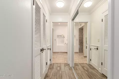 Entry Way - 38 E Calavar Rd, Phoenix, AZ 85022 photo 2 of 2