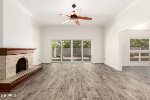 Living - 38 E Calavar Rd, Phoenix, AZ 85022 photo 5 of 9