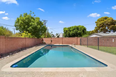 Exterior - 4814 N 35th St, Phoenix, AZ 85018 photo 4 of 7