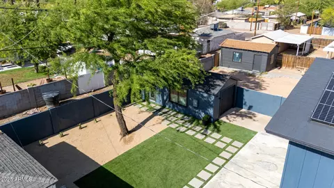 Exterior - 1338 E Granada Rd, Phoenix, AZ 85006 photo 8 of 10