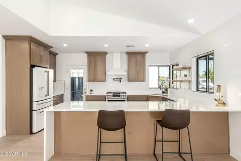Kitchen - 1338 E Granada Rd, Phoenix, AZ 85006 photo 1 of 5