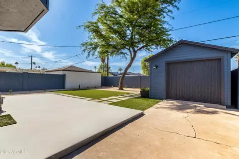 Exterior - 1338 E Granada Rd, Phoenix, AZ 85006 photo 5 of 10