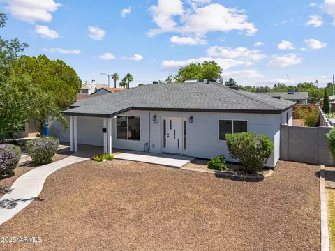 1367 E Mitchell Dr, Phoenix, AZ 85014