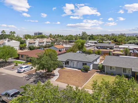 View/Area - 1367 E Mitchell Dr, Phoenix, AZ 85014 photo 1 of 6
