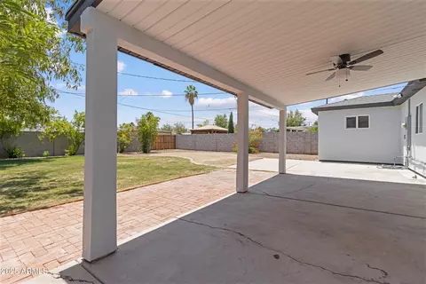 Exterior - 1367 E Mitchell Dr, Phoenix, AZ 85014 photo 5 of 10