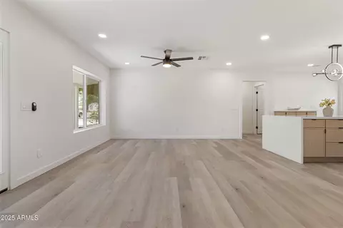Living - 1367 E Mitchell Dr, Phoenix, AZ 85014 photo 3 of 4