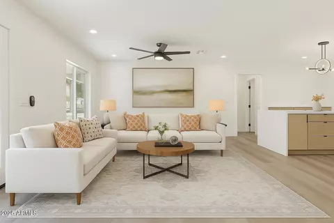 Living - 1367 E Mitchell Dr, Phoenix, AZ 85014 photo 4 of 4