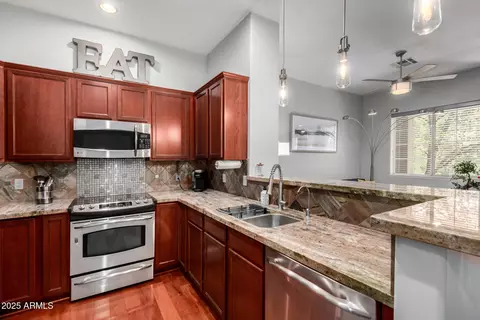 121 N California St #35, Chandler, AZ 85225