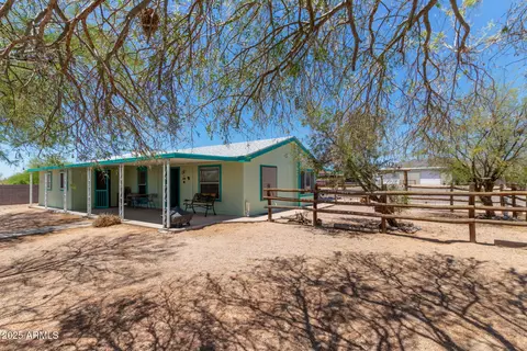 1822 W Smoketree St, Apache Junction, AZ 85120 photo 4