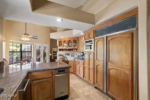Kitchen - 4136 E Greenway Cir, Mesa, AZ 85205 photo 3 of 3
