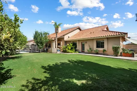 Exterior - 4136 E Greenway Cir, Mesa, AZ 85205 photo 5 of 5