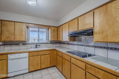5618 E Des Moines St, Mesa, AZ 85205 photo 4