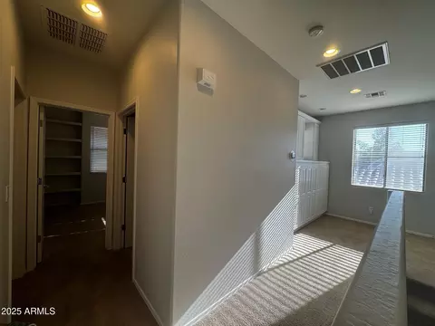 Entry Way - 876 S Colonial Dr, Gilbert, AZ 85296 photo 2 of 4
