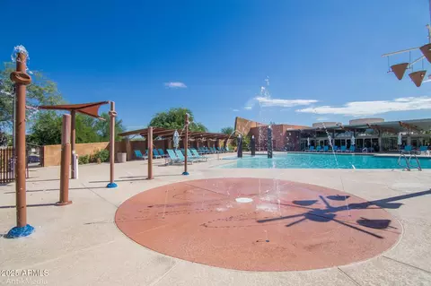 Exterior - 3977 E Cat Balue Dr, Phoenix, AZ 85050 photo 9 of 11