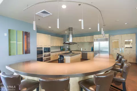 Kitchen - 3977 E Cat Balue Dr, Phoenix, AZ 85050 photo 5 of 6