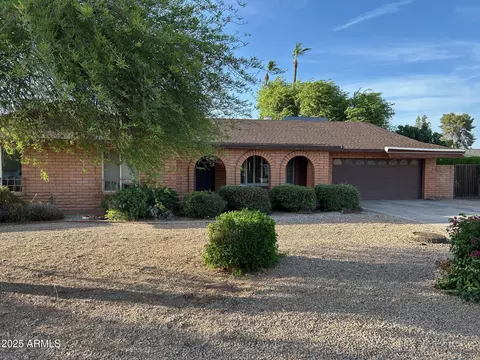 3740 E Mercer Ln, Phoenix, AZ 85028