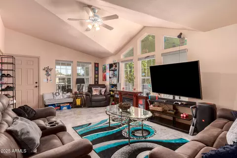 17802 N 4th Pl, Phoenix, AZ 85022 photo 2