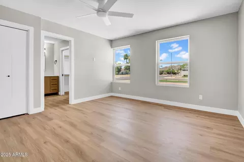 2801 E Sunnyside Dr, Phoenix, AZ 85028 photo 14