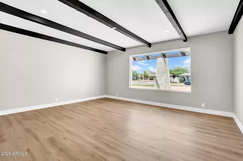 2801 E Sunnyside Dr, Phoenix, AZ 85028 photo 6