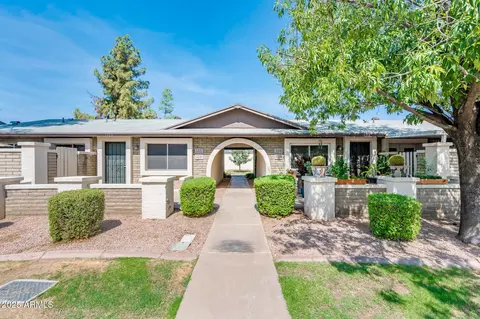 3324 S Parkside Dr, Tempe, AZ 85282