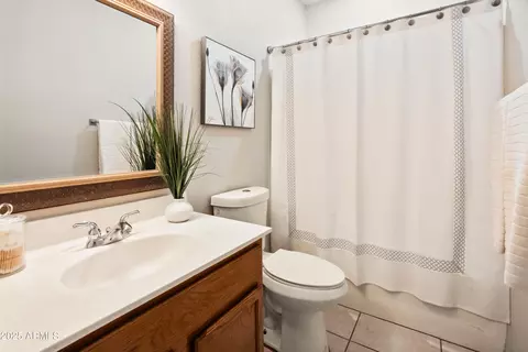 Bath - 2541 N 86th Ave, Phoenix, AZ 85037 photo 1 of 2
