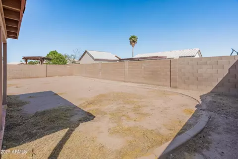 Exterior - 2541 N 86th Ave, Phoenix, AZ 85037 photo 1 of 3